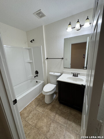 9022 Walking Crk Property Photo 17