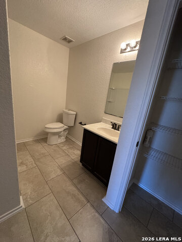 9022 Walking Crk Property Photo 27