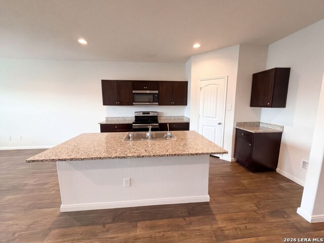 817 Margay Loop Property Photo 6