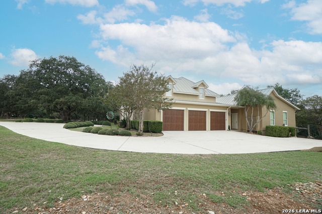 10511 Teich Loop Property Photo 3