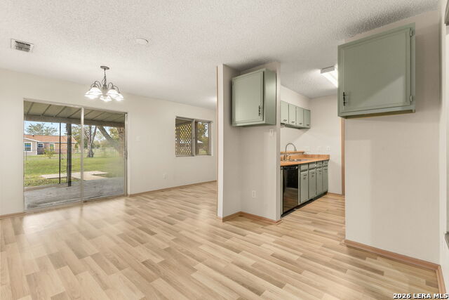 208 Brook St Property Photo 5