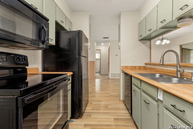 208 Brook St Property Photo 7