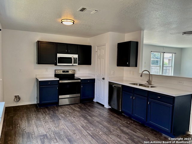 2718 CEDAR SOUND Property Photo 1