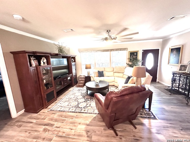 870 Spur Rd Property Photo 2