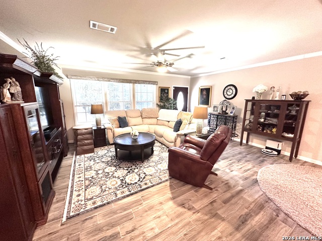 870 Spur Rd Property Photo 3