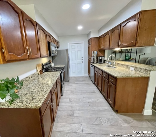 8910 Brightwater Property Photo 11