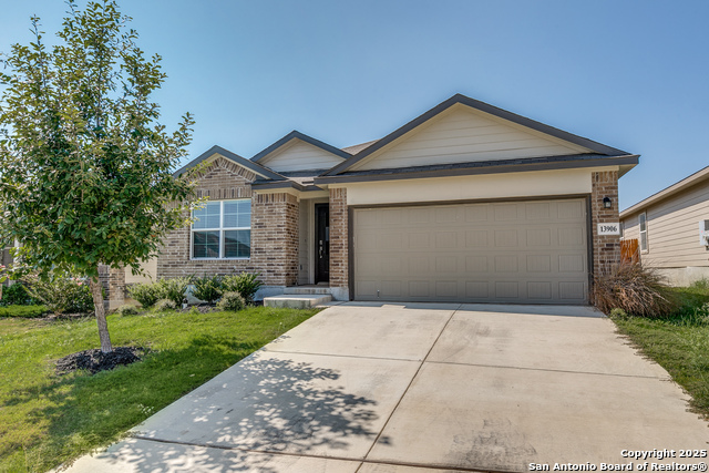 13906 Trinity Cv Property Photo 3