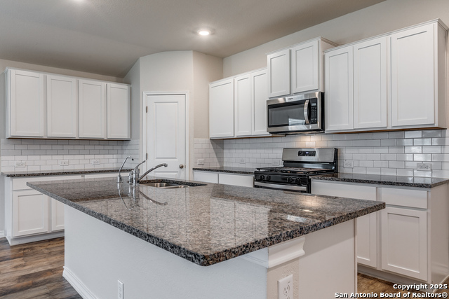 13906 Trinity Cv Property Photo 4