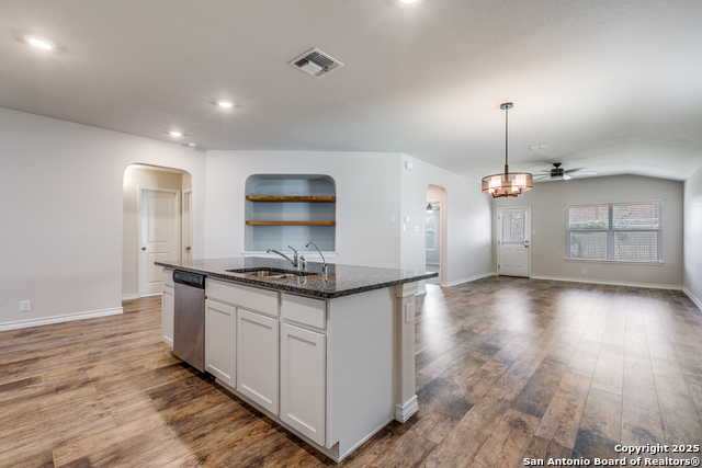 13906 Trinity Cv Property Photo 7
