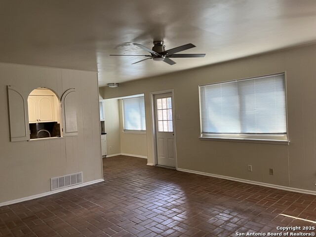 11615 Sandman Property Photo 3