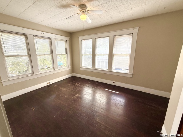 810 W Magnolia Property Photo 11