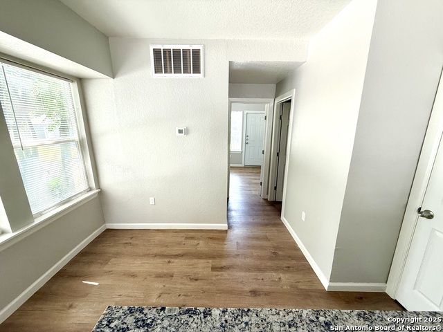 2422 W Commerce Property Photo 12