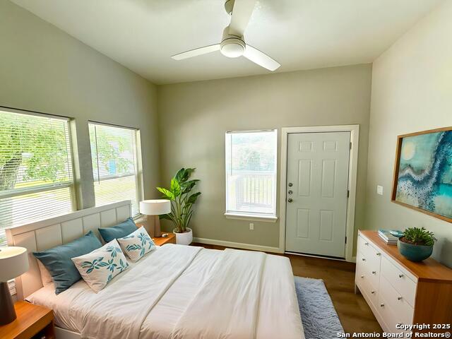 2422 W Commerce Property Photo 16