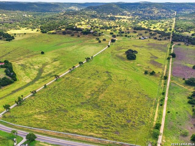 18954 State Highway 16 N Property Photo 2