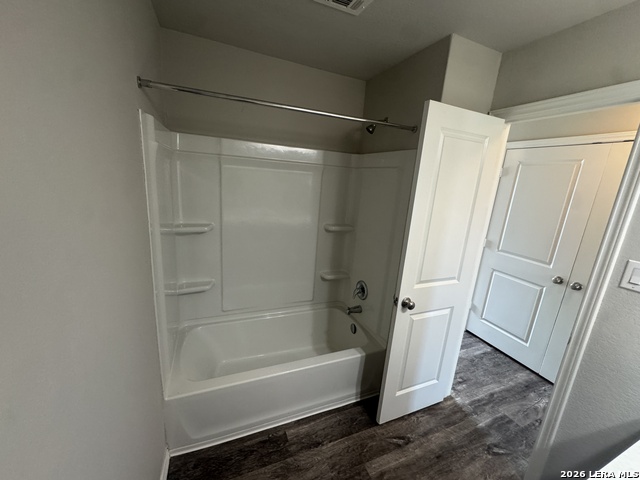 14914 Cologne Ml Property Photo 5