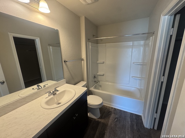 14914 Cologne Ml Property Photo 21