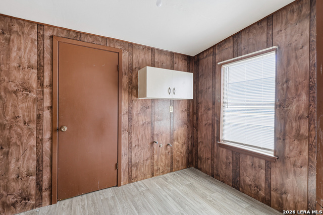 739 Bernard Property Photo 4