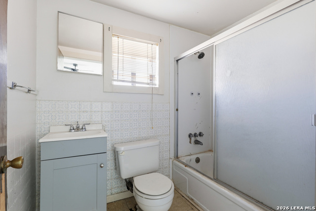 739 Bernard Property Photo 6