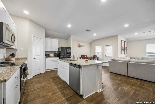 509 Chaco Loop Property Photo 4