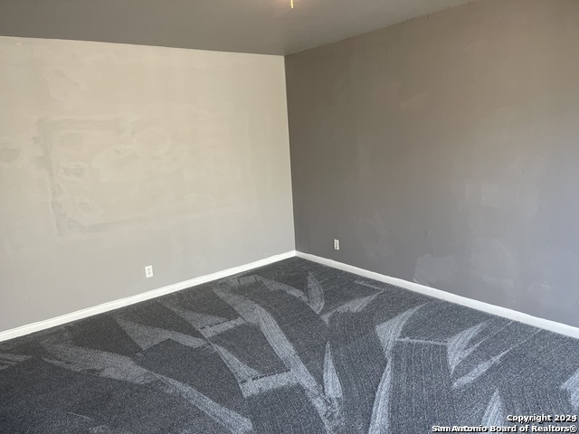 2118 Fort Sumter St Property Photo 3