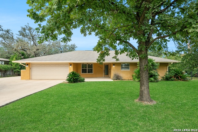 325 Meadowbrook Dr Property Photo 3