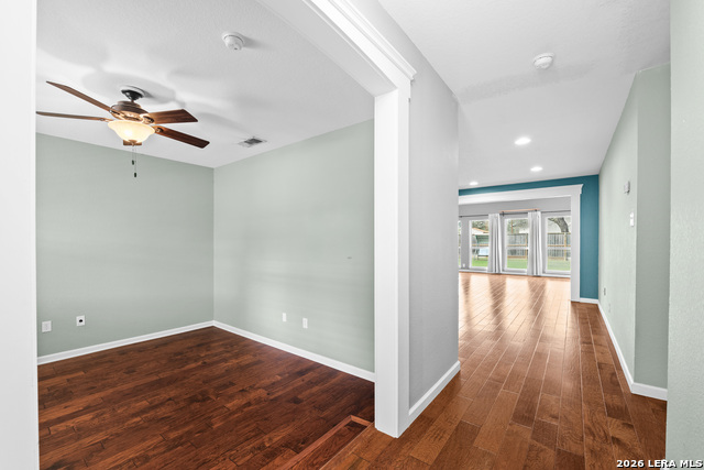 325 Meadowbrook Dr Property Photo 8