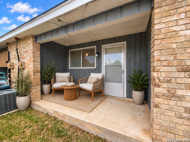 311 E San Antonio Ave Property Photo 7