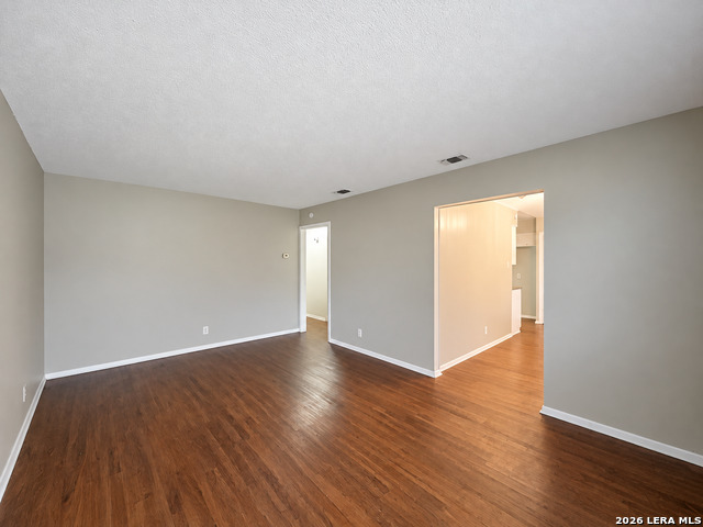 311 E San Antonio Ave Property Photo 8