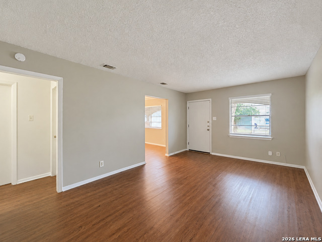 311 E San Antonio Ave Property Photo 9