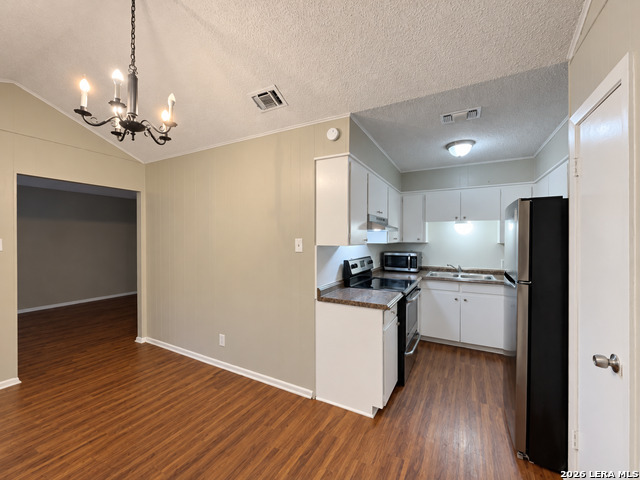 311 E San Antonio Ave Property Photo 12