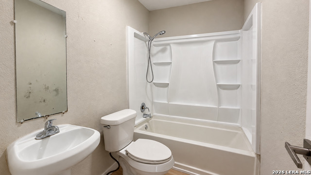 413 N Hackberry Property Photo 9
