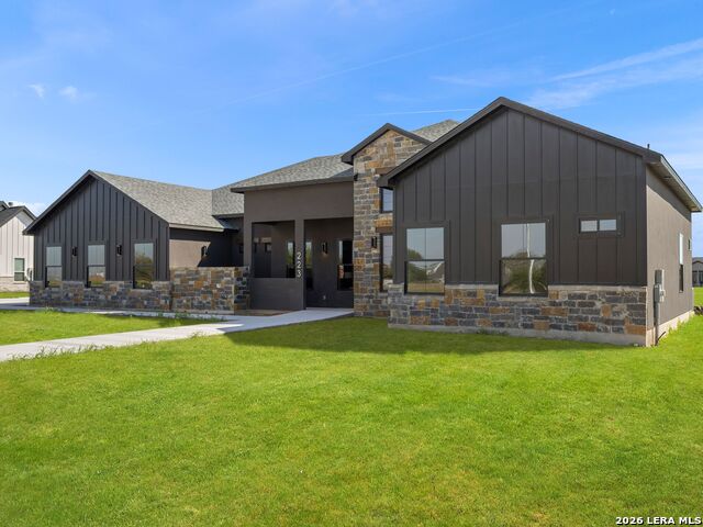 223 Double Creek Loop Property Photo 2