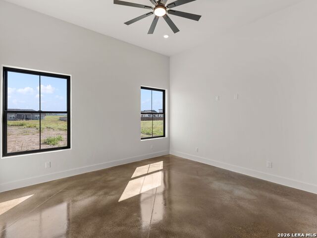 223 Double Creek Loop Property Photo 35