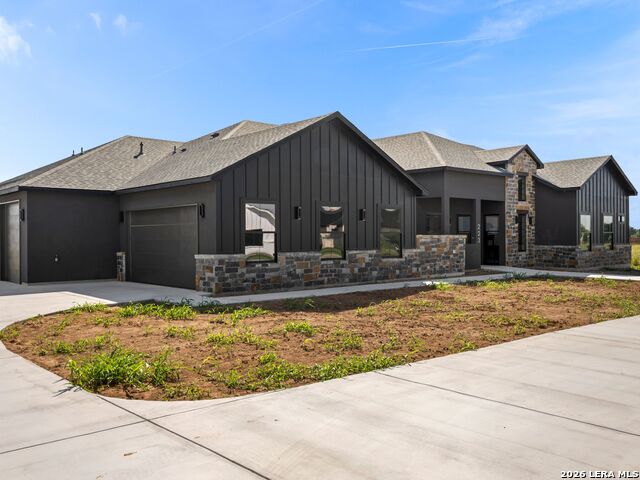223 Double Creek Loop Property Photo 54