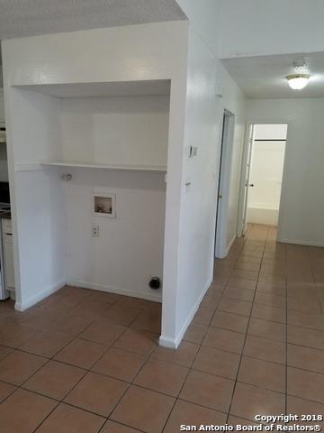 7613 Windsor Oaks Property Photo 3