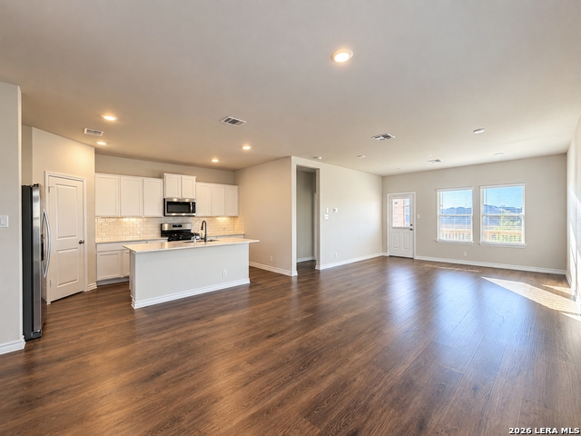 21157 Boulder Flts Property Photo 6