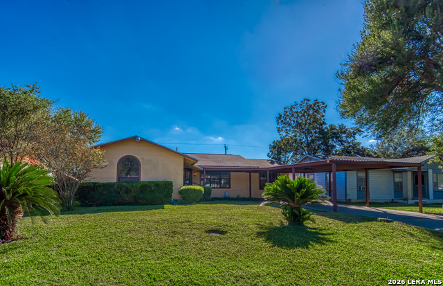 842 Deely Pl Property Photo 3