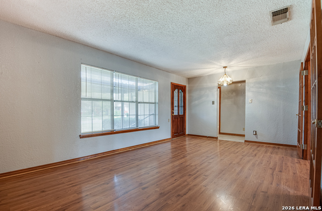 842 Deely Pl Property Photo 9