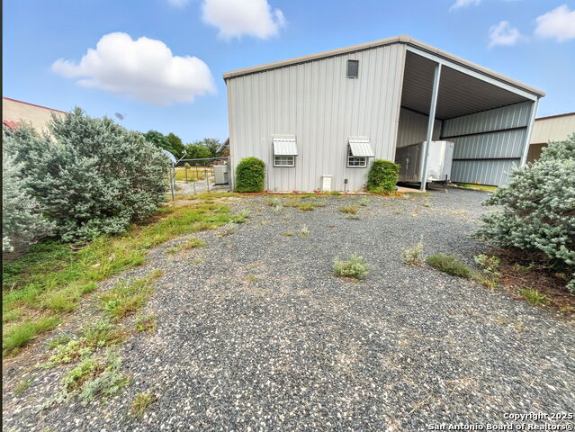 214 Star Ln Property Photo 1