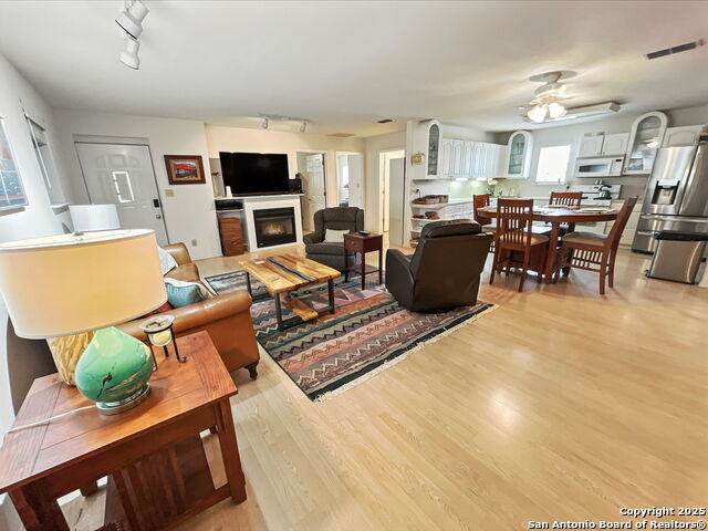 214 Star Ln Property Photo 7