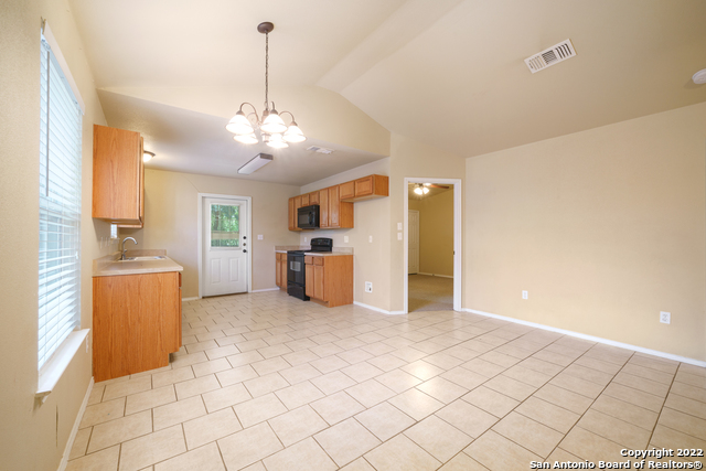280 Rosalie Dr Property Photo 14