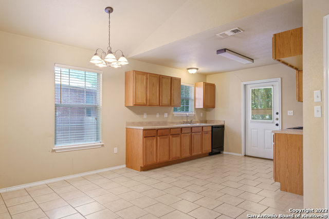 280 Rosalie Dr Property Photo 15