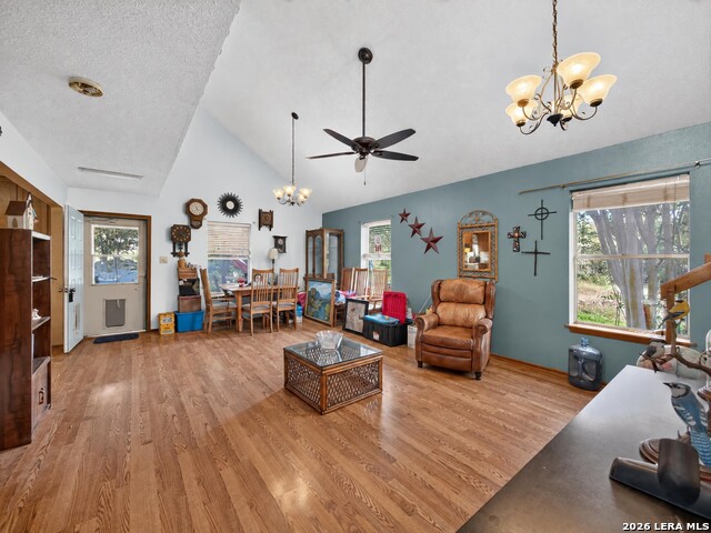 503 Hackberry St Property Photo 4