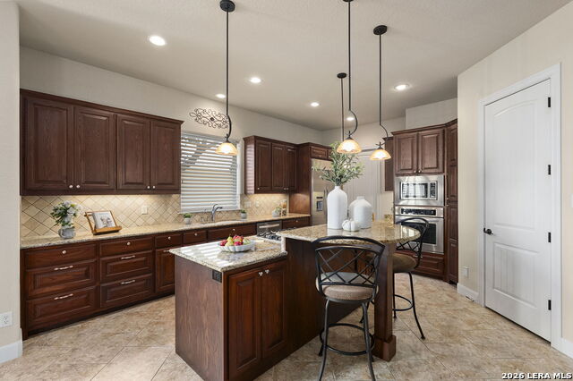 2214 Winding View Property Photo 12