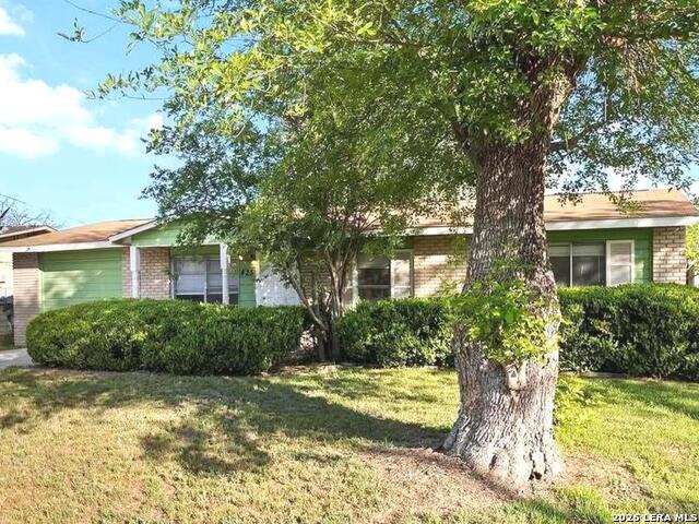 425 W Aviation Property Photo 1