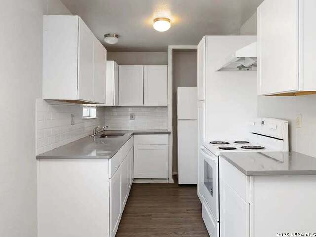 425 W Aviation Property Photo 2