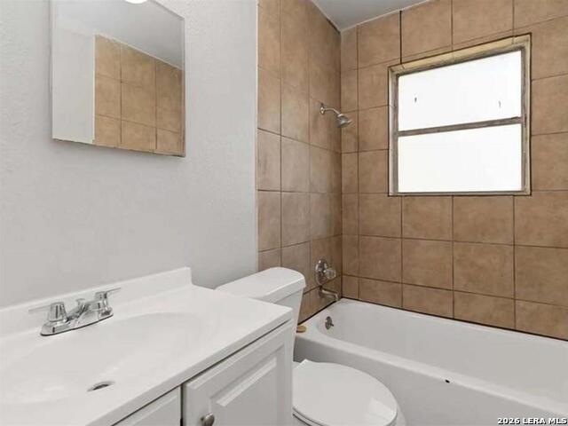 425 W Aviation Property Photo 4