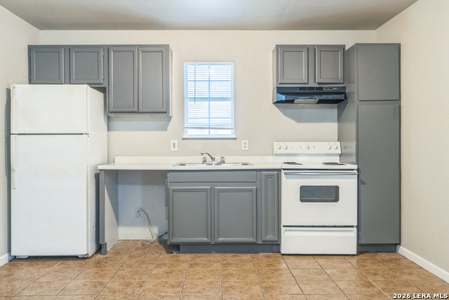 7587 Windsor Oaks Property Photo 3