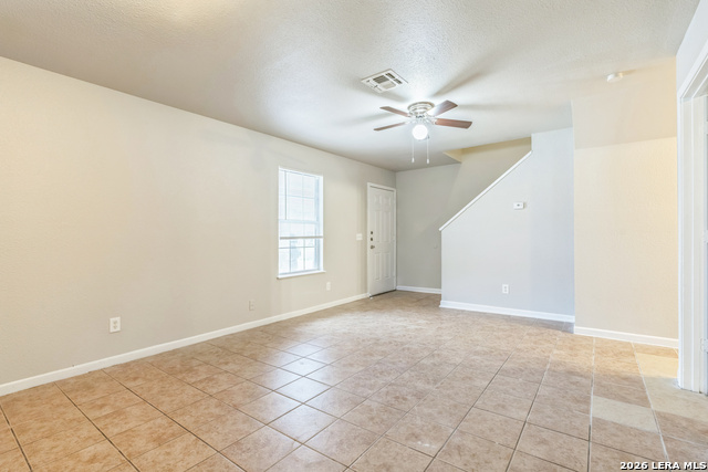 7587 Windsor Oaks Property Photo 5