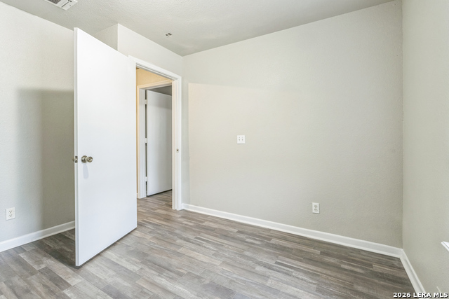 7587 Windsor Oaks Property Photo 12